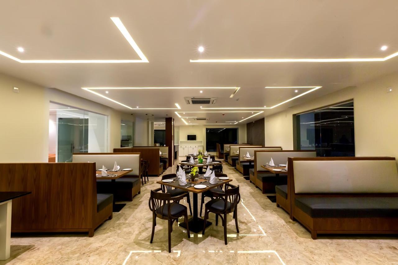 The Fern Residency Vijayapura Hotell Bijāpur Eksteriør bilde