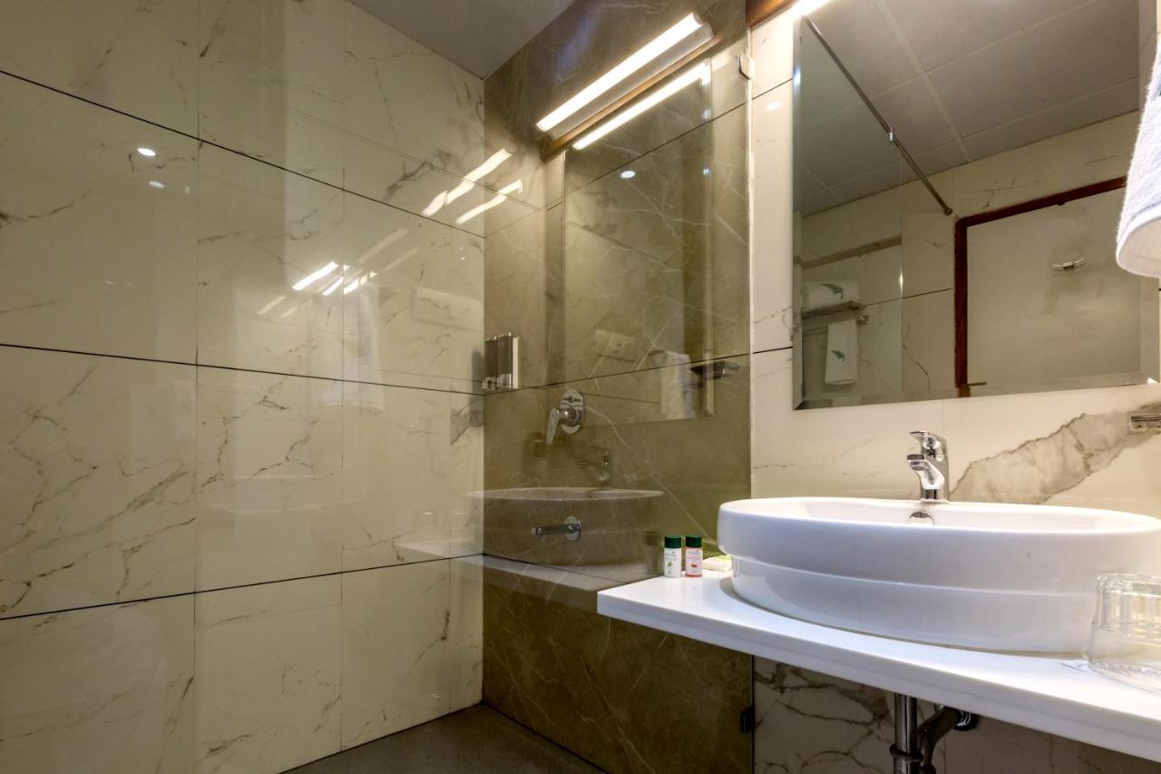 The Fern Residency Vijayapura Hotell Bijāpur Eksteriør bilde